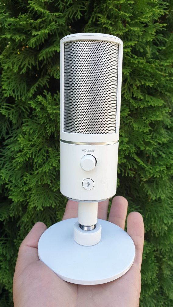 Мікрофон Razer Seiren X