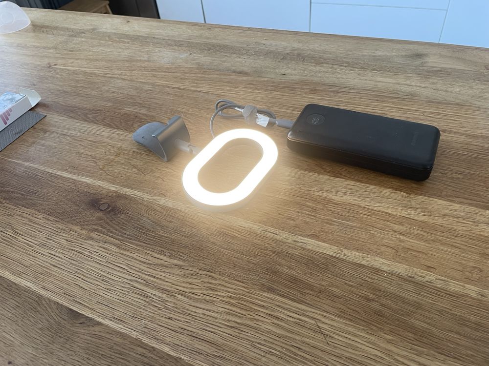 Lampka na monitor laptopa ze zmianą barwy światła ikea usb C