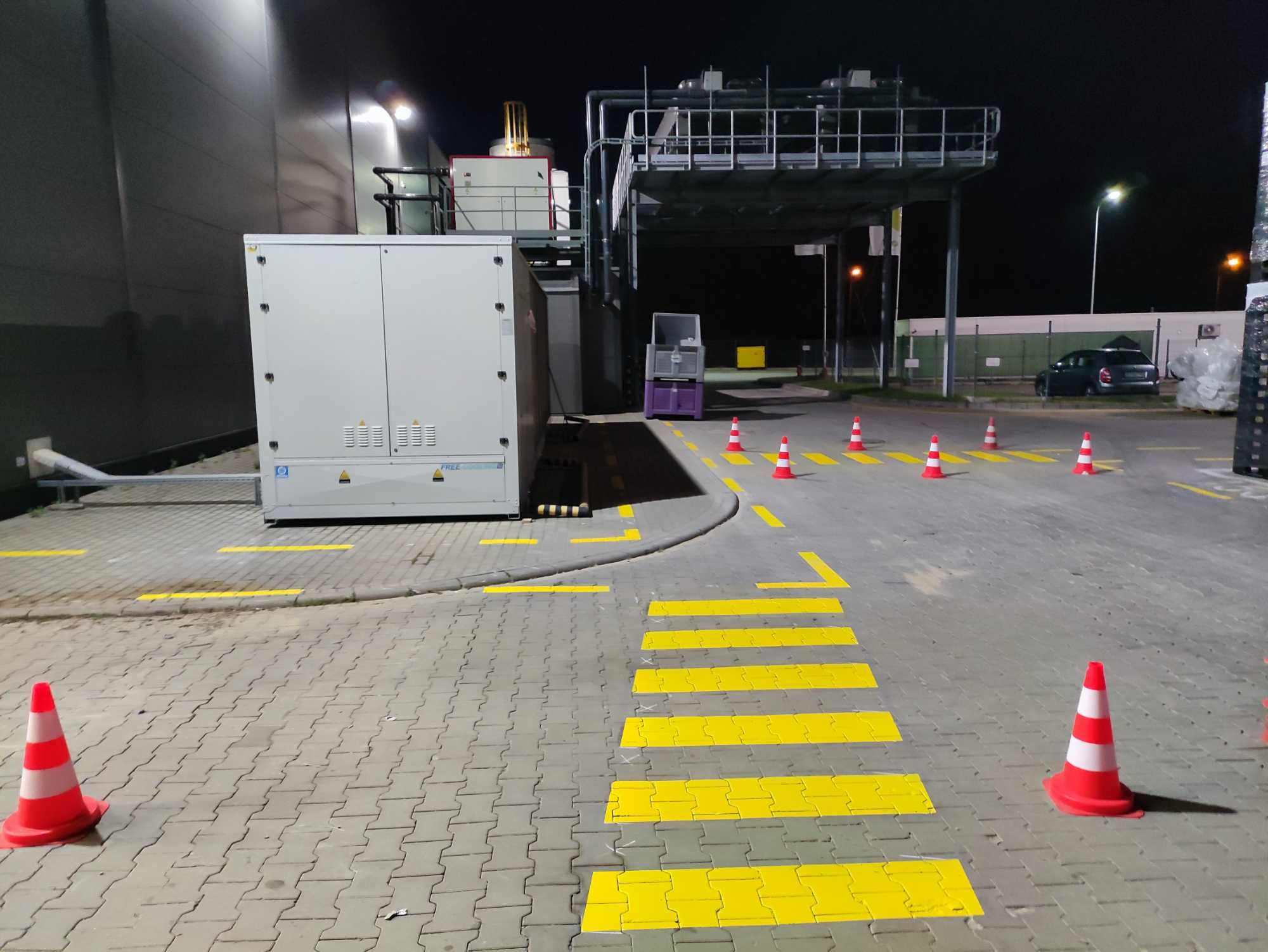Oznakowanie poziome parkingów, hal, magazynów, malowanie linii, pasów