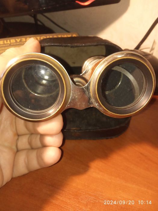 антикварный бинокль Франция