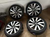 Koła aluminiowe letnie VW OE ET 44 8jx18” opona Fulda 235/45 R18