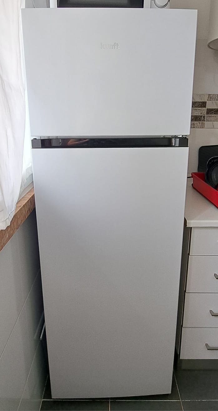 Frigorífico Kunft 243L KDD9133