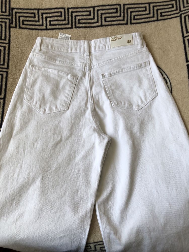 Джинсы женские белые baggy