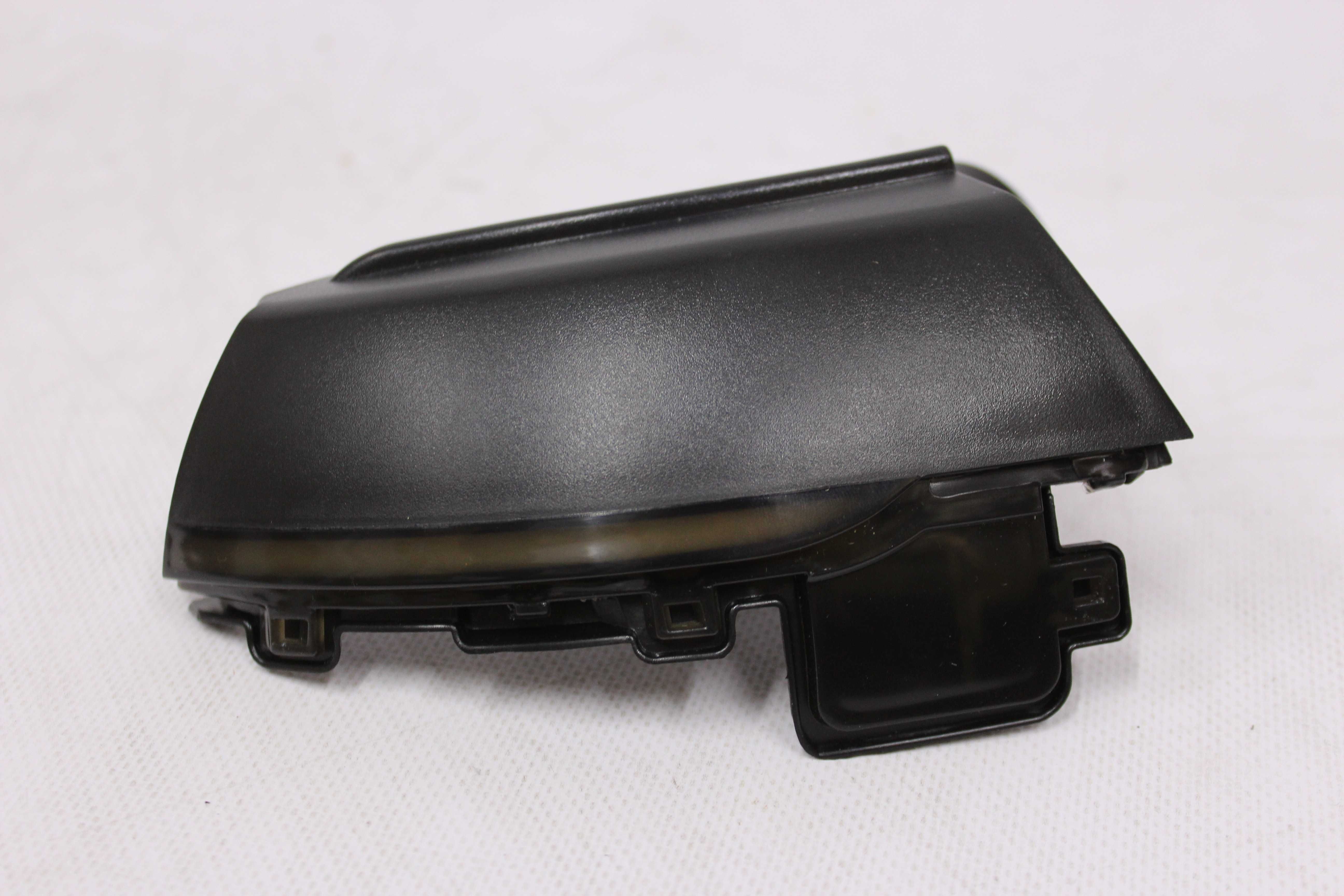 Diodowe kierunkowskazy w lusterka  VW POLO 6R 09-17 DYNAMICZNE CZARNE