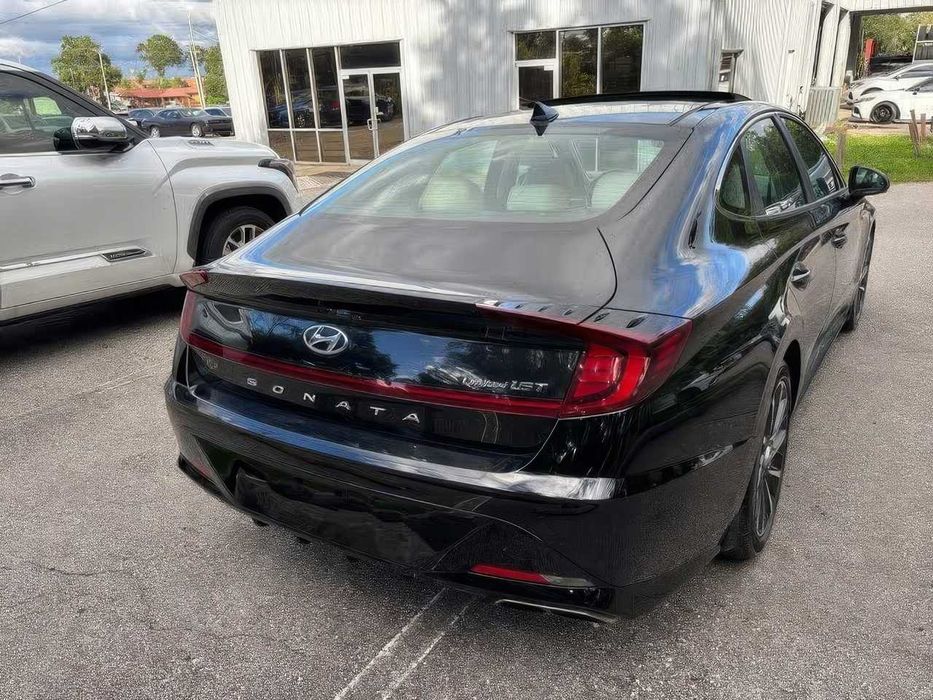 Hyundai Sonata Limited      2022