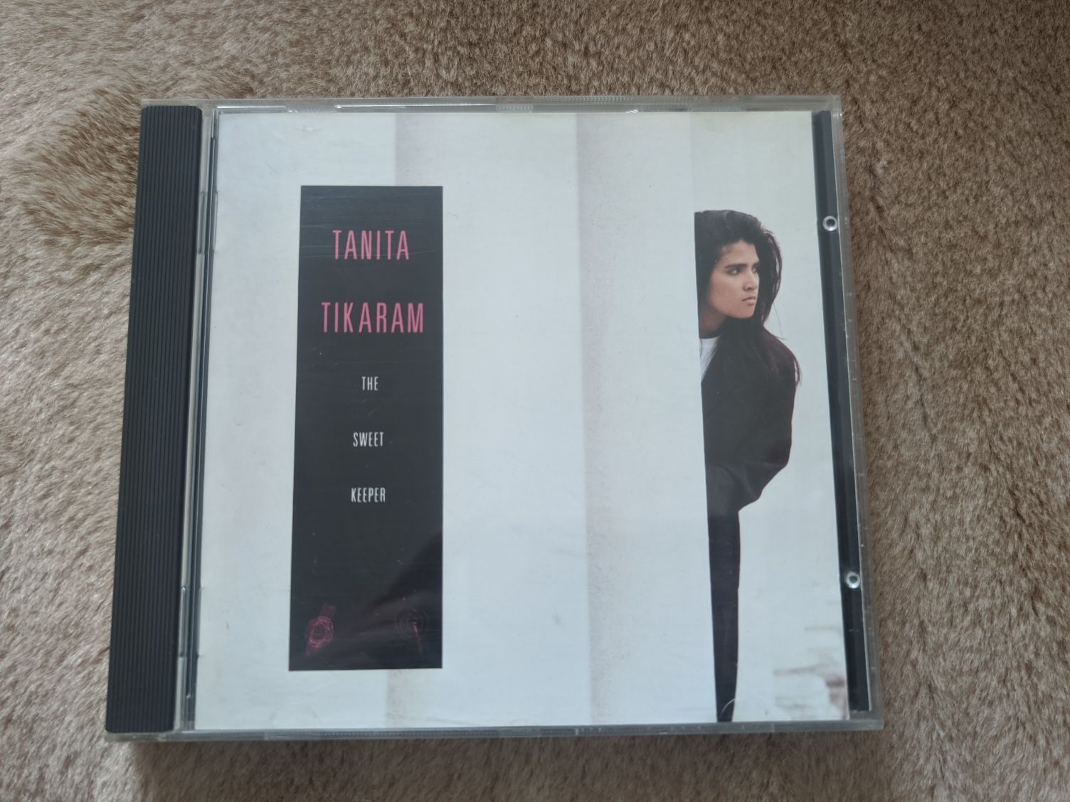 Фирменный CD Tanita Tikaram - The Sweet Keeper