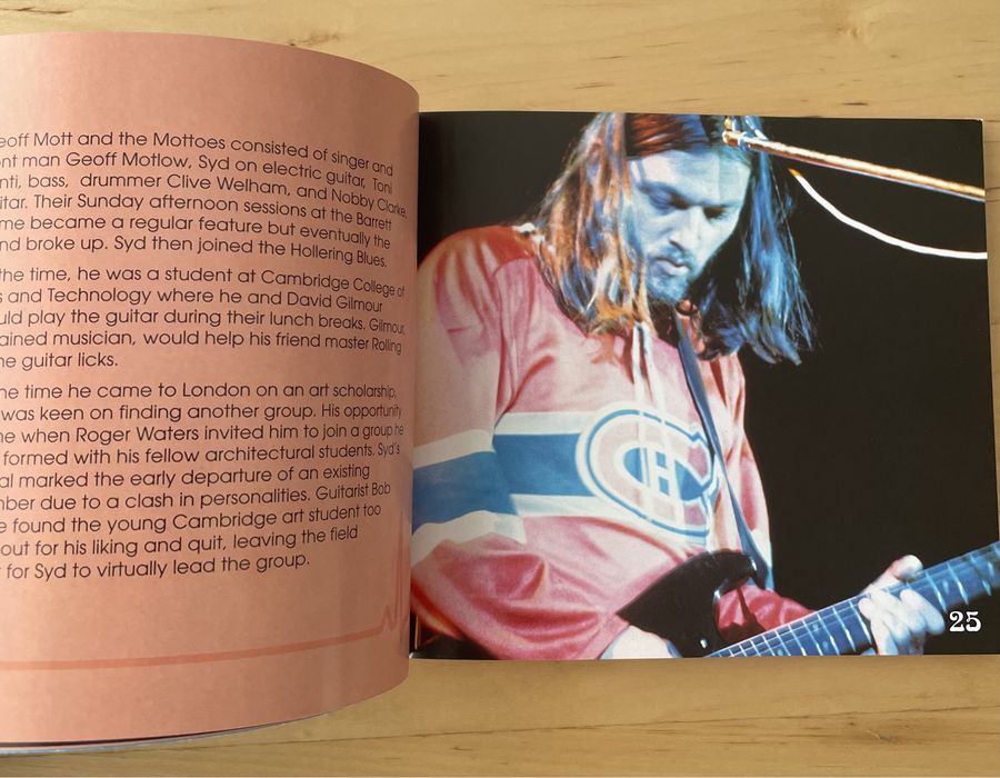 CD Pink Floyd + livro.