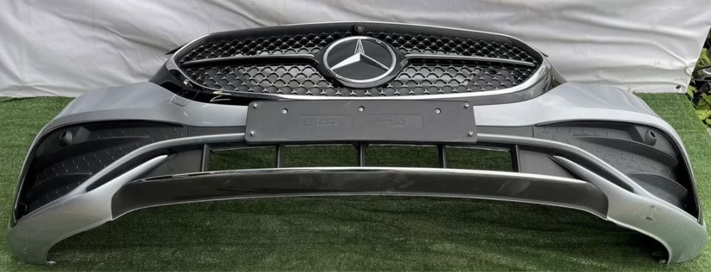 Передній передний бампер Mercedes W214 w 214 amg
