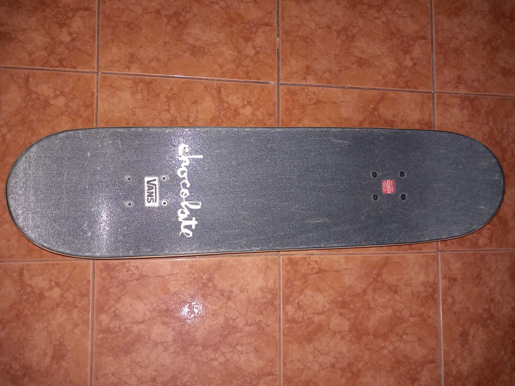 Vendo skate proficional rigorosamente novo tudo do melhor