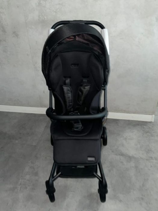 Wózek spacerowy Momi Adelle