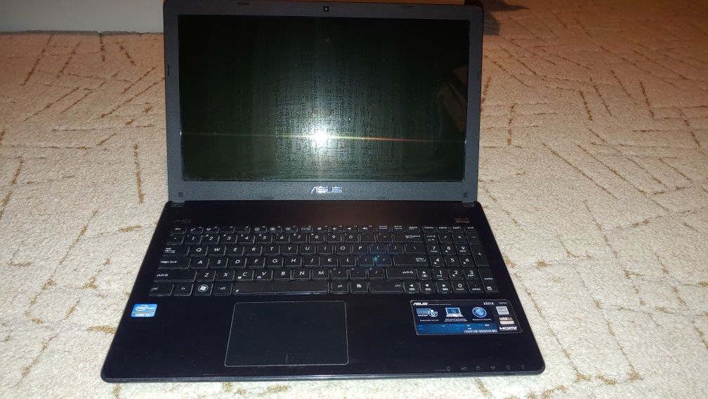 Laptop ASUS X501A i3-2350M 2.30 GHz 4GB RAM 500GB HDD