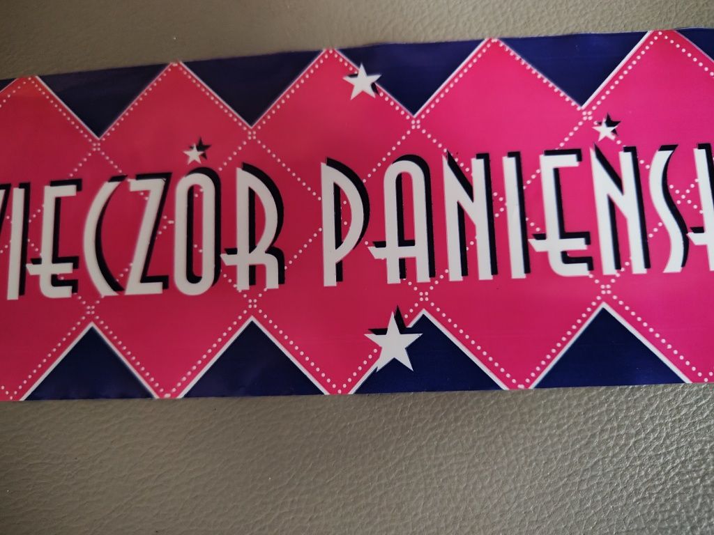 Taśmy odgradzające na wieczór panieński, dekoracja panieńskie, folia