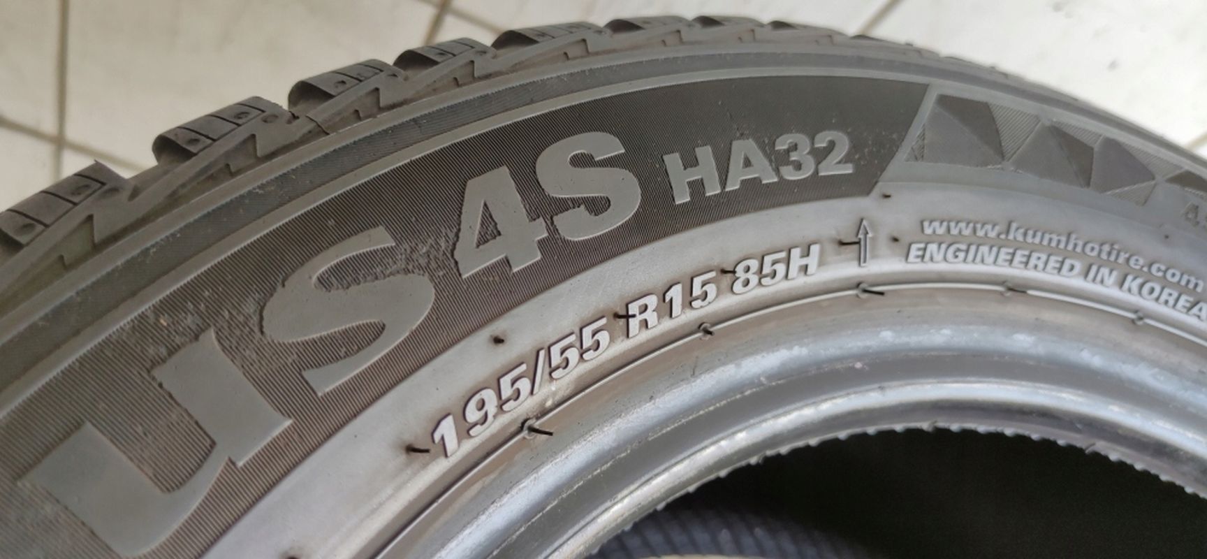 2x 195/55r15 Kumho Solus 4s Ha32/85h 2021r 6mm D/B/72dB