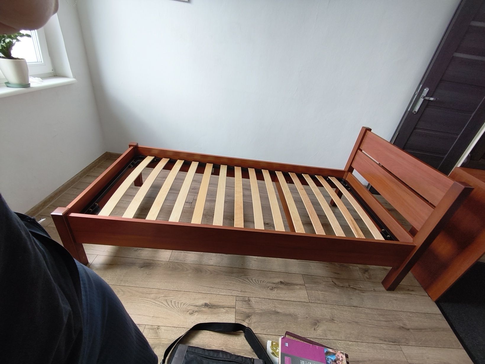 Łóżko firmy Bodzio 90x200 z materacem Ikea