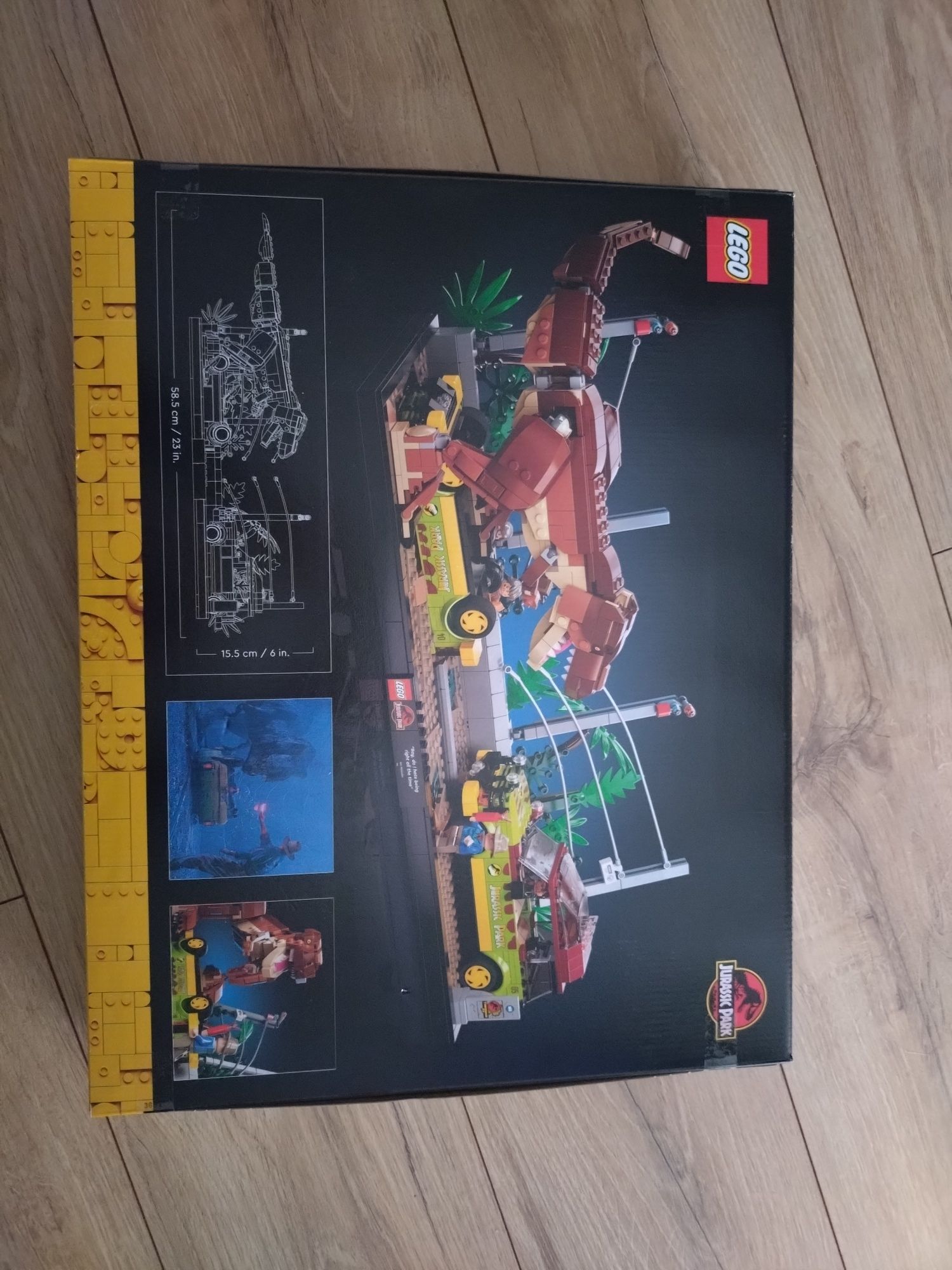 LEGO 76956 Jurassic Park Ucieczka Tyranozaura