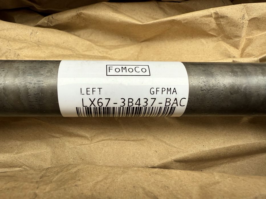 Продам піввісь на Ford Escape / Kuga