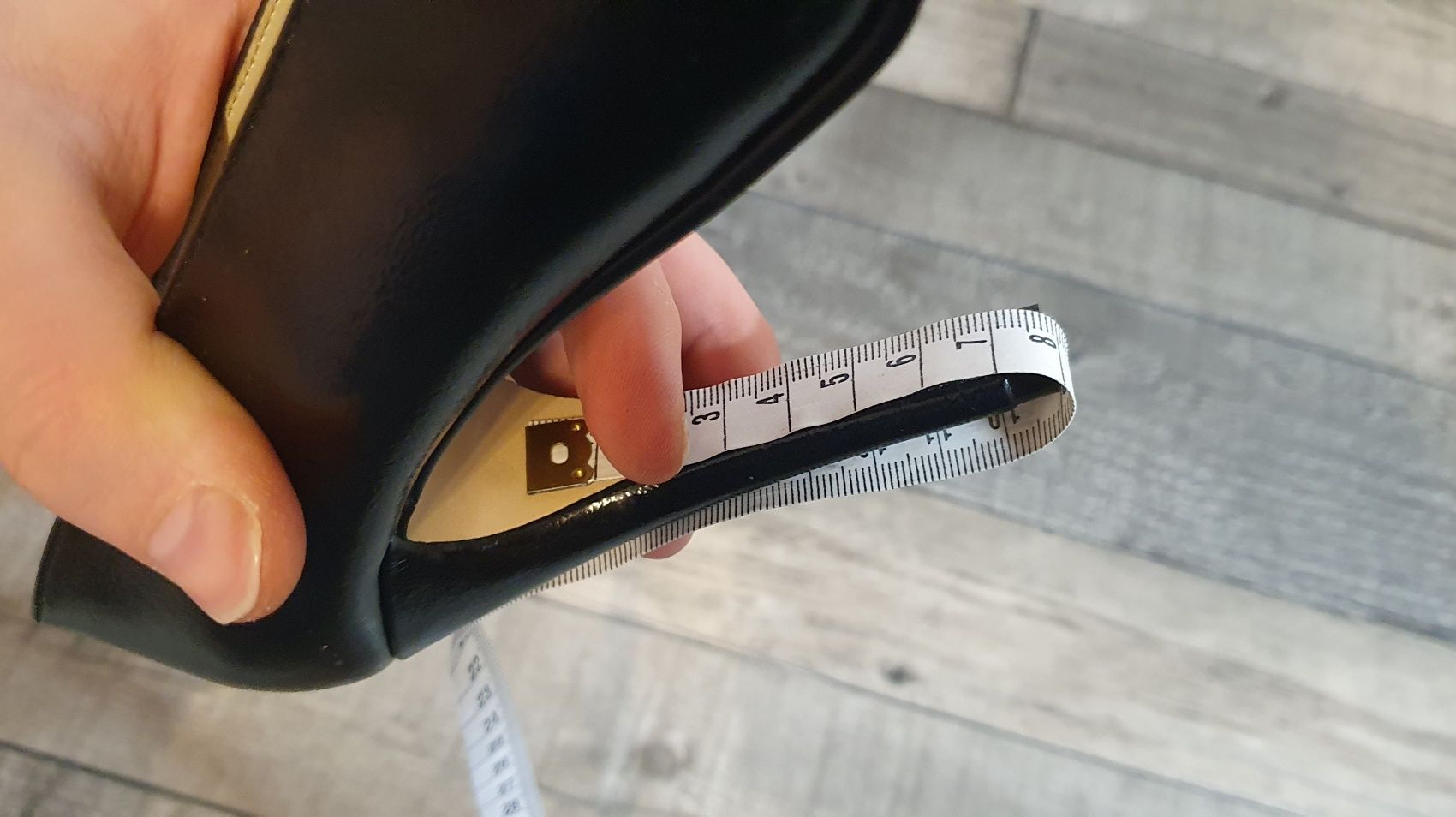 Szpilki Beverly Hills czarne długość wkładki 27 cm!