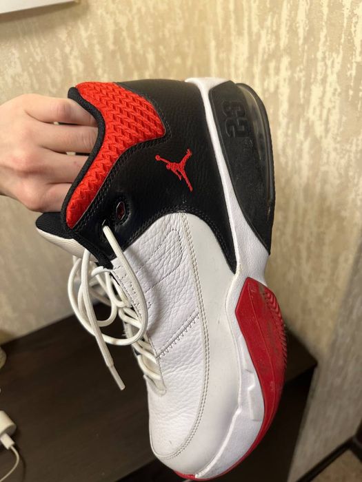 Кросівки jordan max aura 6