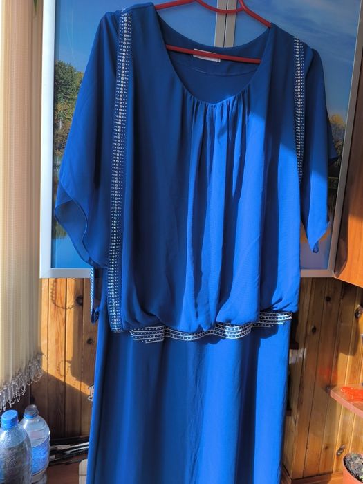 Продам платье женские нарядные