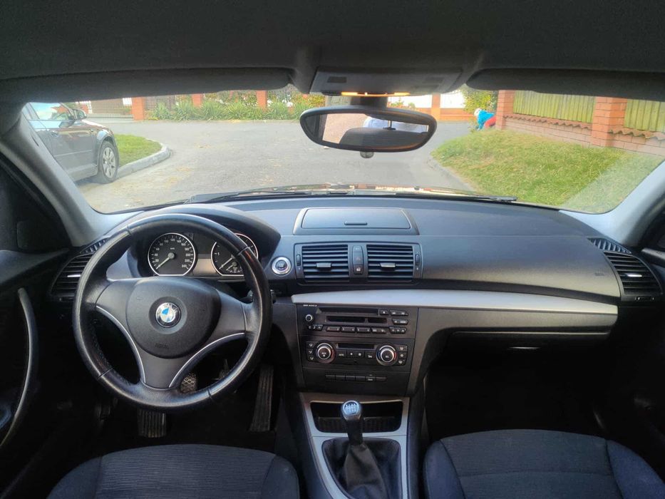 BMW Seria 1 e87 116d 2011r