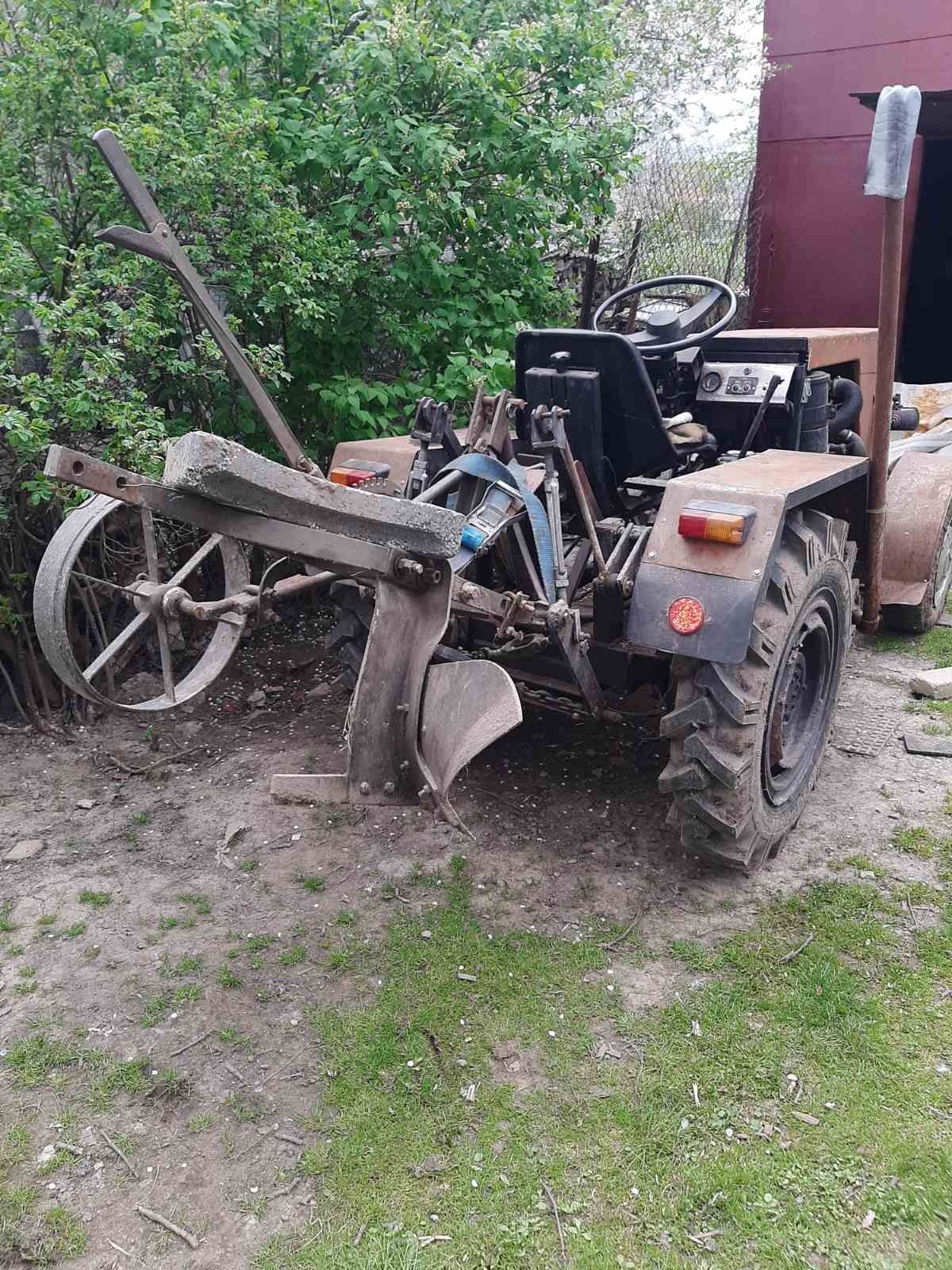 Трактор саморобний