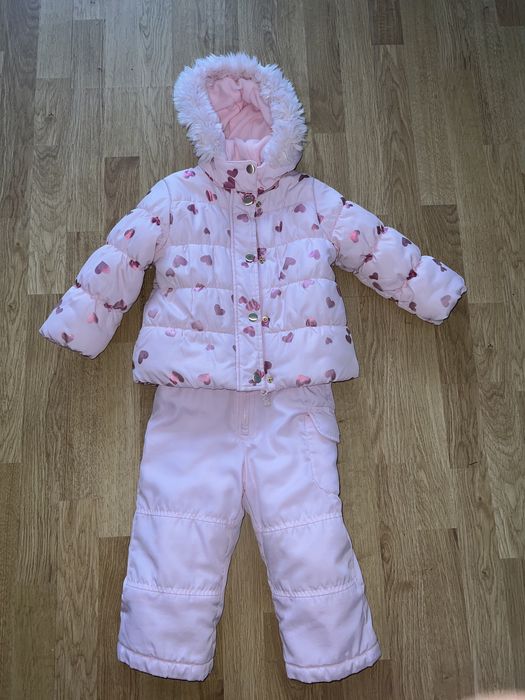 Продам зимний комбинезон carters