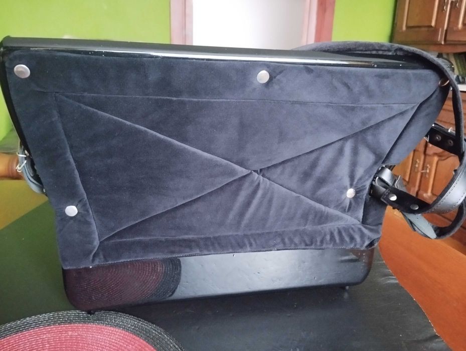 Akordeon Hohner Tango VI M