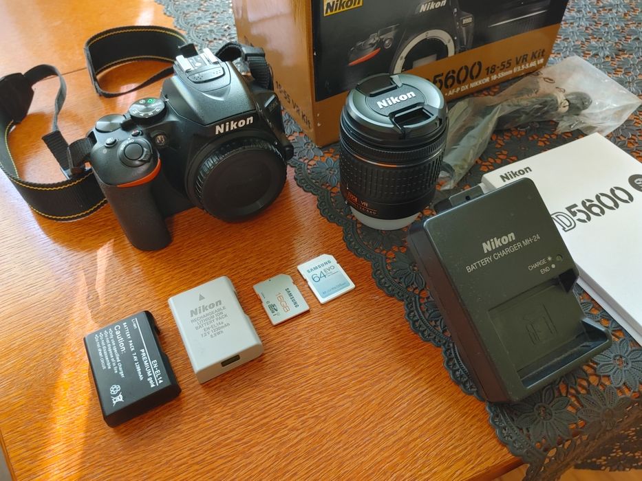 Aparat Lustrzanka Cyfrowa NIKON D5600 WIFI BLUETOOTH stan. Bdb.