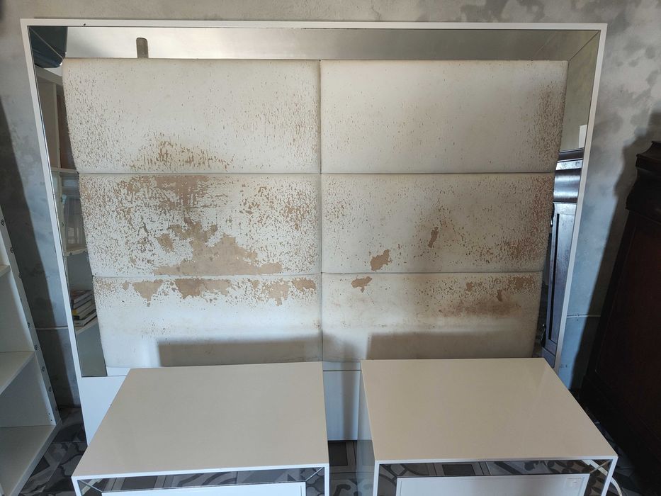 Cabeceira de cama casal e mesas cabeceira