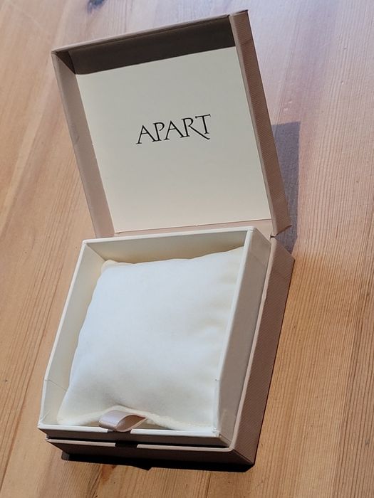 Pudełko na biżuterię APART