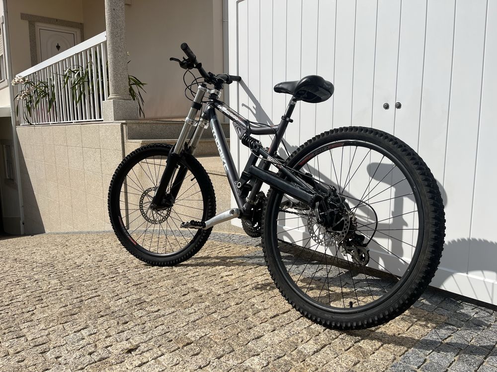 Bicicleta todo terreno