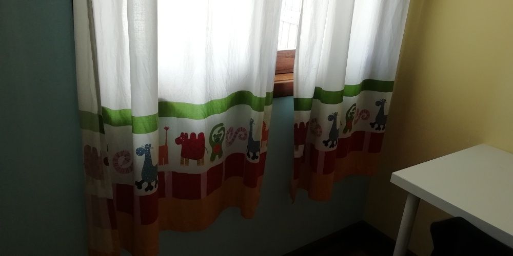 Cortinas de criança IKEA com varão