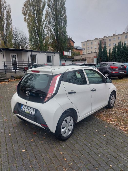 Toyota Aygo 2016 r mały przebieg