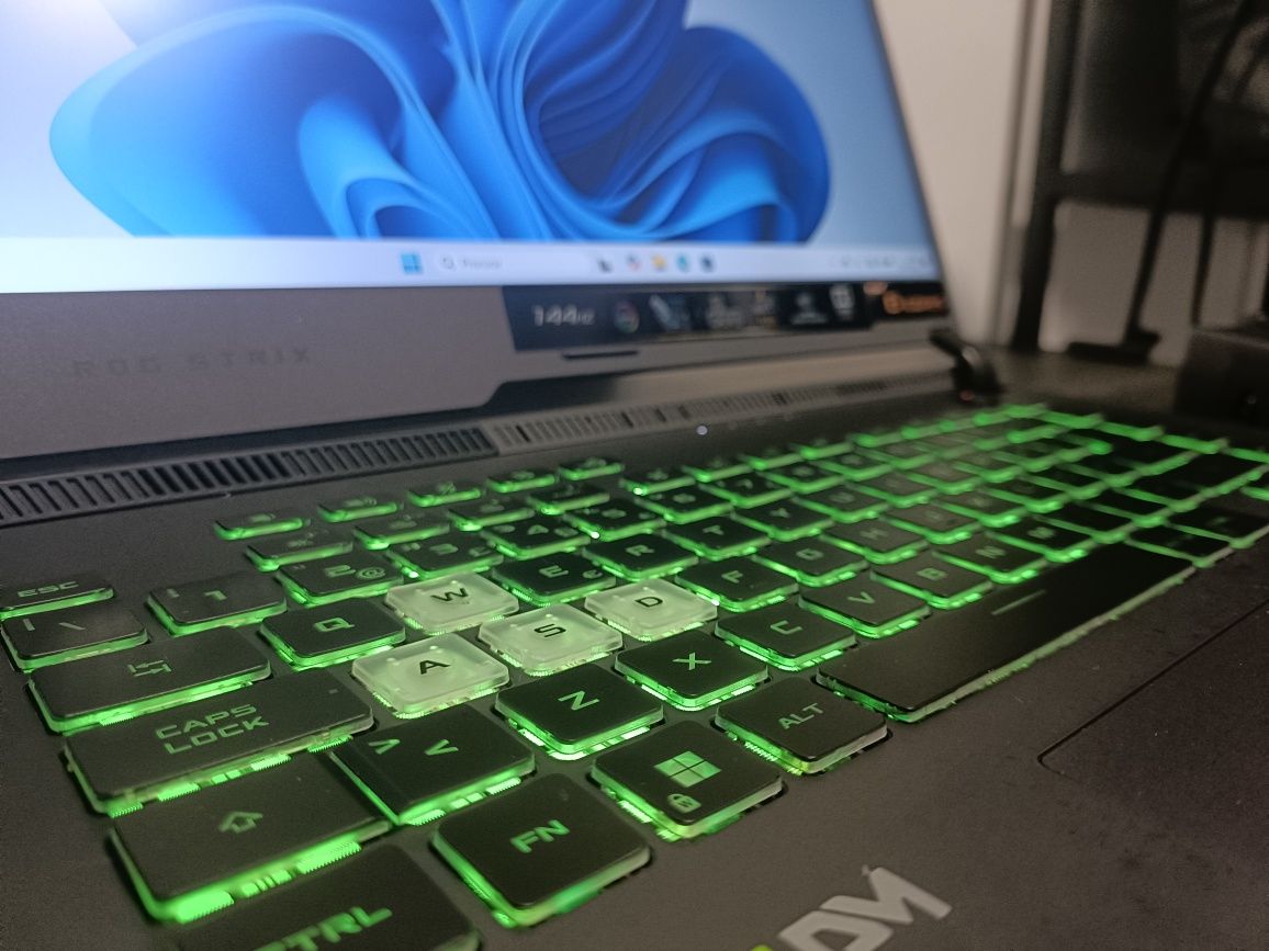Asus Rog R7 3050RTX 20 RAM 512 Gigas 3x S/Juros