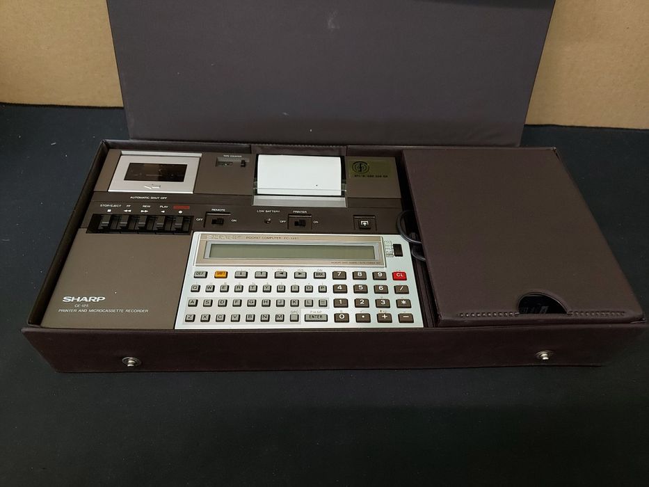 Kalkulator Sharp PC-1251 stary komputer przenośny vintage
