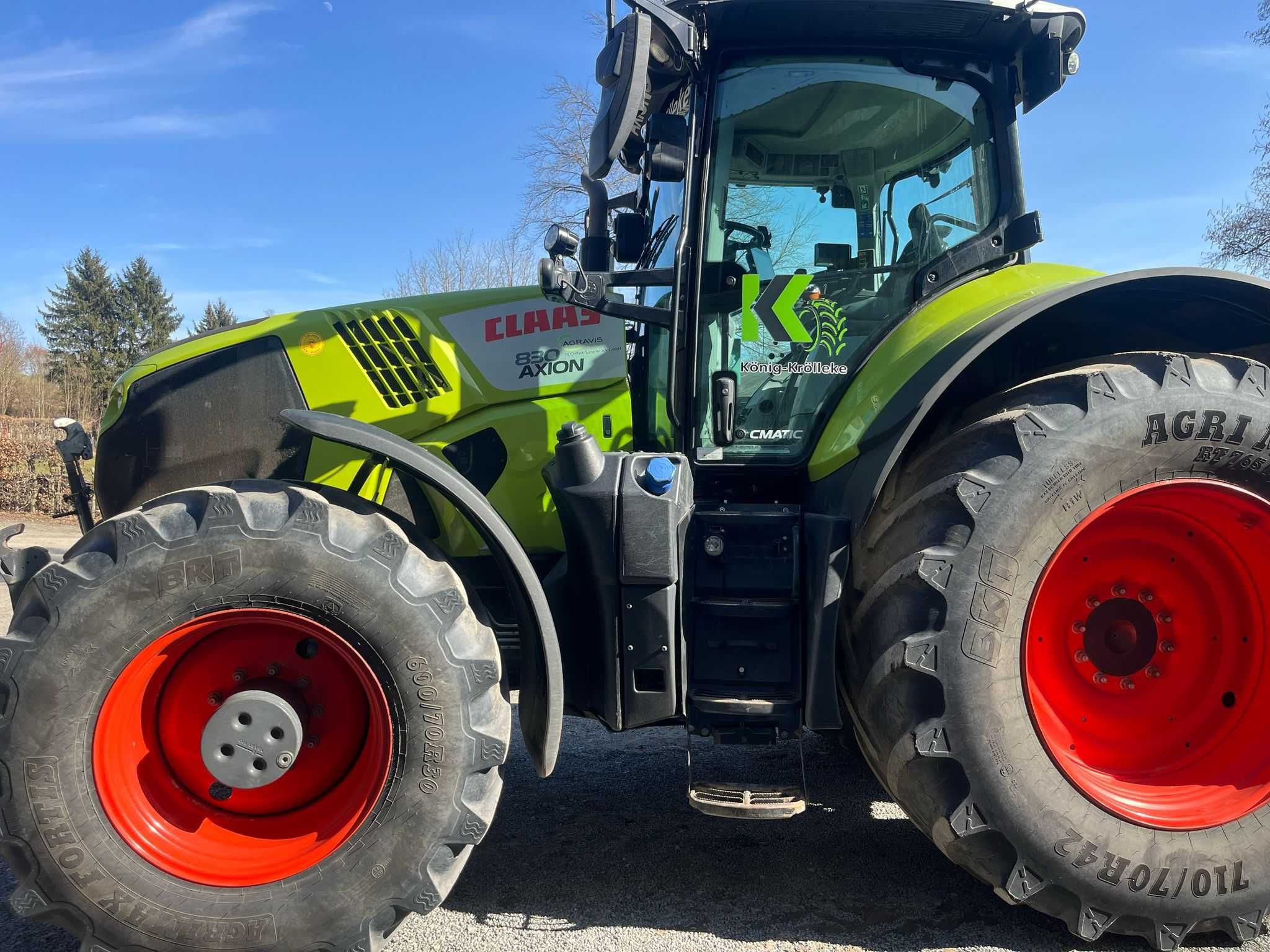 ciągnik claas axion 830