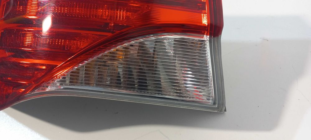 Toyota Avensis T27 lift sedan lampa tylna lewa Led oryginał 2011-14