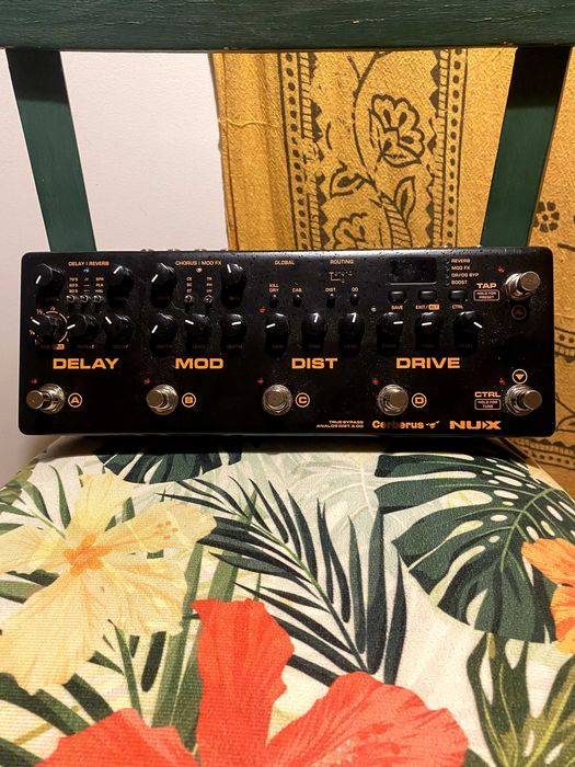 NUX Cerberus, multiefekt gitarowy, IR