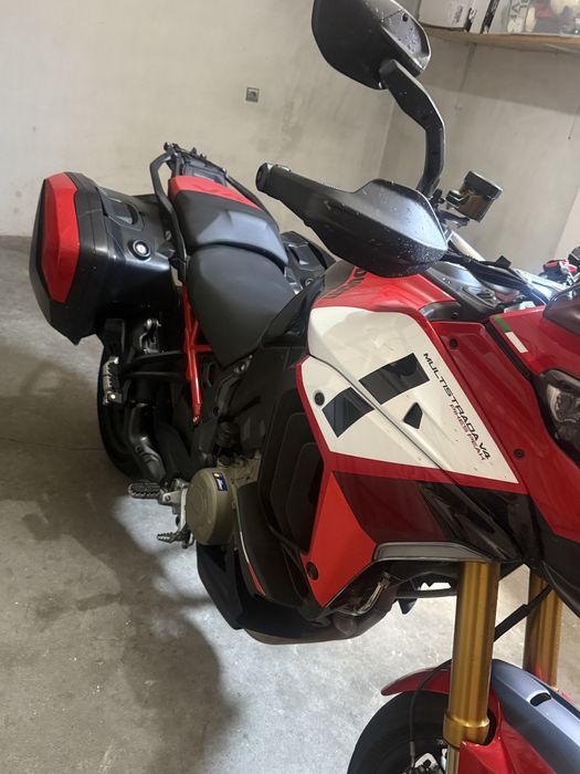 Ducati v4 pikes peak