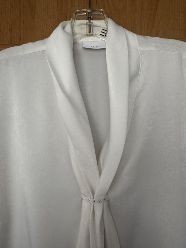 Elegancka bluzka damska.