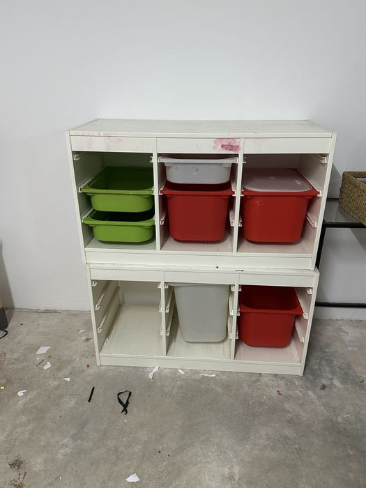 Moveis estantes, 2 modulos - OFEREÇO