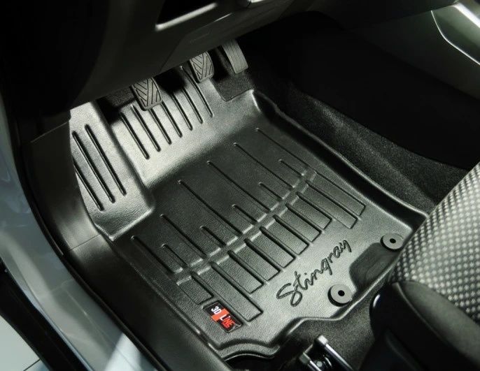 Резинові автомобільні коврики Stingray килимки в авто 3д