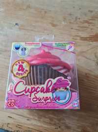 Pachnąca babeczka z niespodzianką Cupcake surprise 1092 nowa