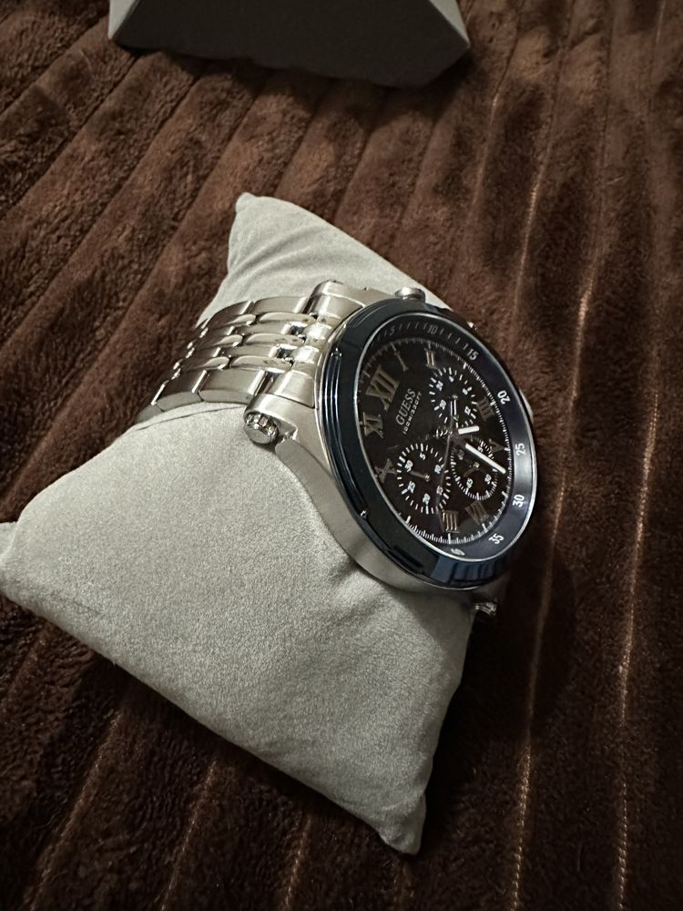 Guess Watch