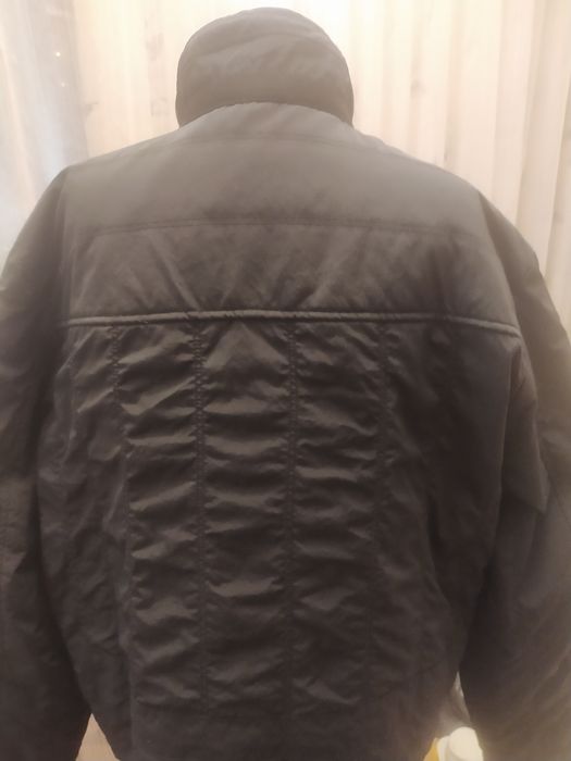 Продам мужскую демисезонные куртку большого размера56-58