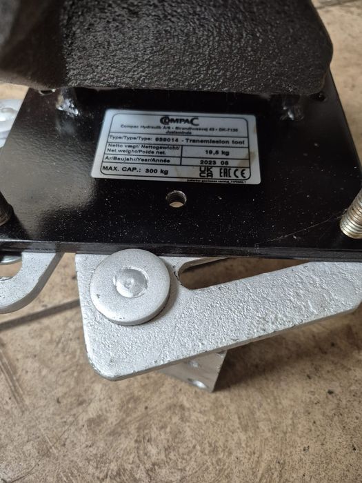 Kosz do podnośnika skrzyni biegów COMPAC 300kg