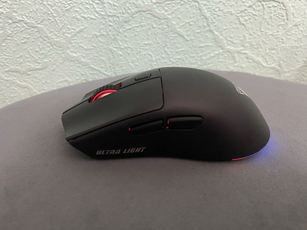 Беспроводная компьютерная мышь с зарядной станцией и RGB подсветкой!