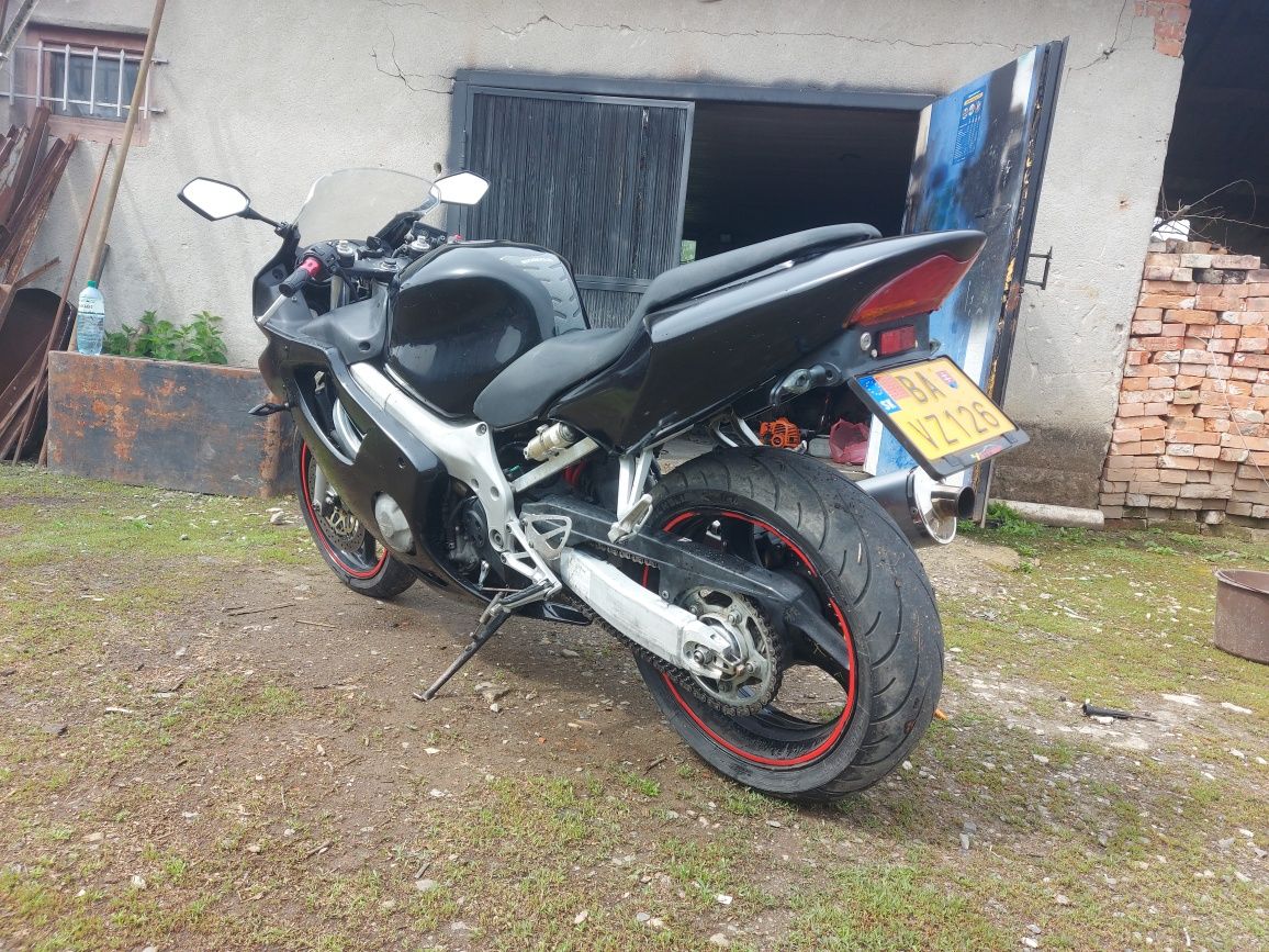 Honda CBR 600 f4i