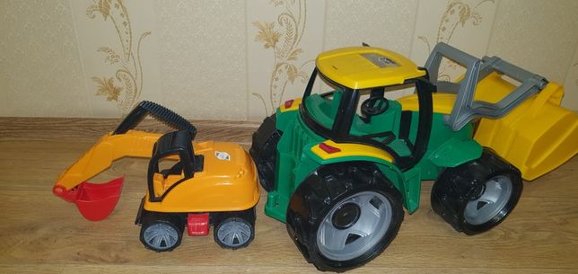 Игрушки для мальчишек, трактор