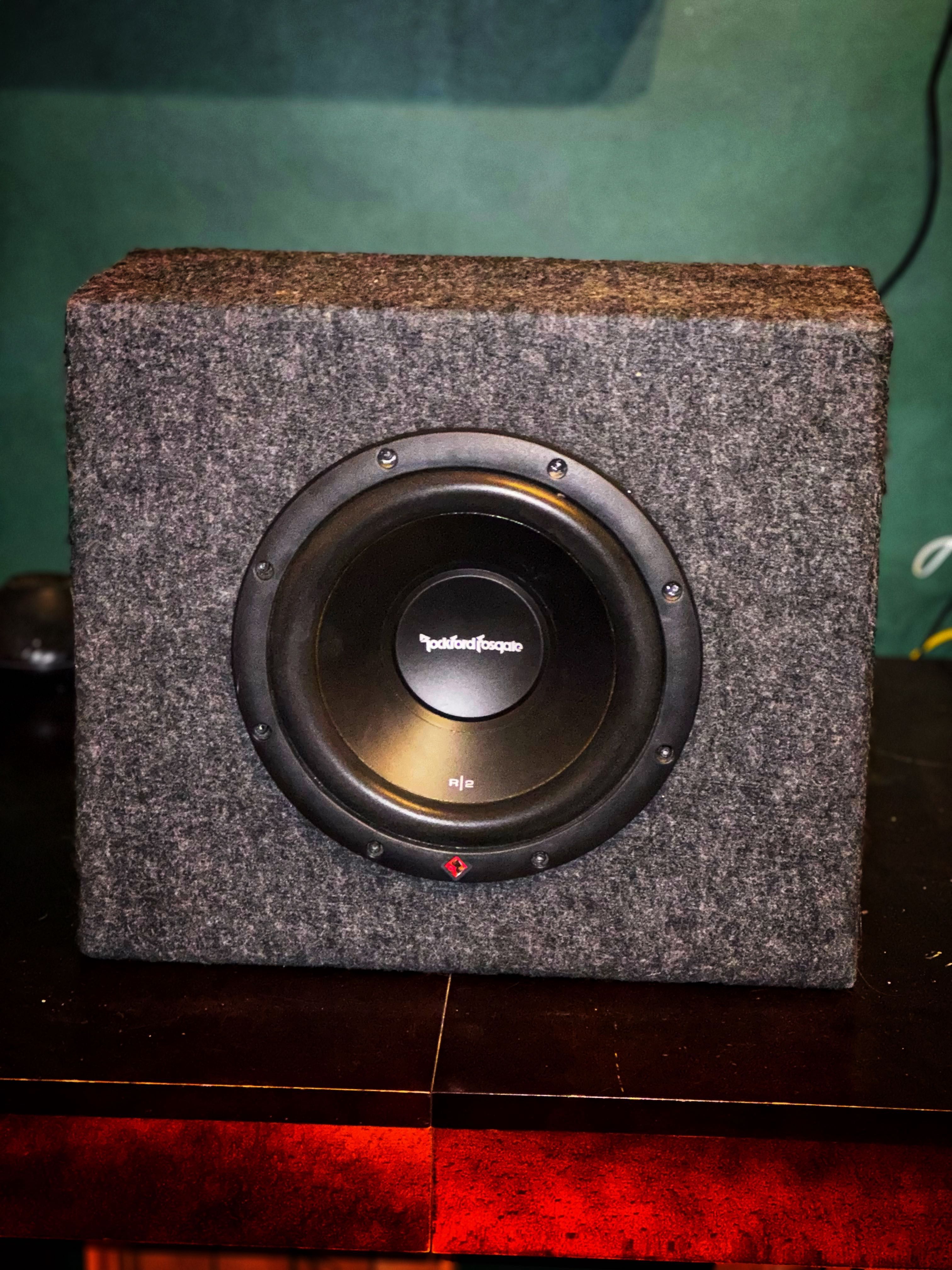 Subwoofer skrzynia basowa zestaw - Rockford 10" + Crunch 4-kanałowy